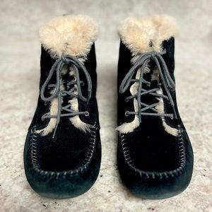 UGG lace up boots | size 9